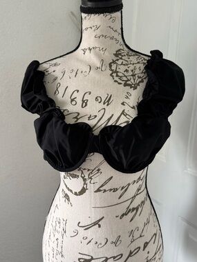 Tularosa Black Swim Top with Ruffle Sleeves & Back Metal Clasp - Size Large